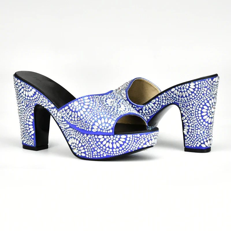 Высококачественная итальянская Свадебная женская обувь синего цвета украшенная
