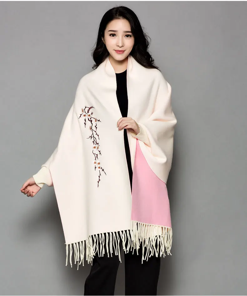 VOHIO 2018 new scarves and stoles Autumn/winter Plum embroidery white pink scarf Double-duty cape cashmere long sleeves Ms cloak
VOHIO 2018 new scarves and stoles Autumn/winter Plum embroidery white pink scarf Double-duty cape cashmere long sleeves Ms cloak