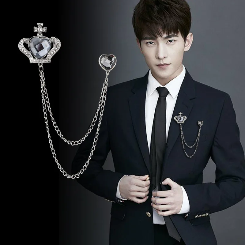 New Korean Vintage Wing Badge Crown Men's Metal Brooch Tassel Crystal Lapel Pins and Brooches Shirt Corsage Suit Men Accessories
New Korean Vintage Wing Badge Crown Men's Metal Brooch Tassel Crystal Lapel Pins and Brooches Shirt Corsage Suit Men Accessories