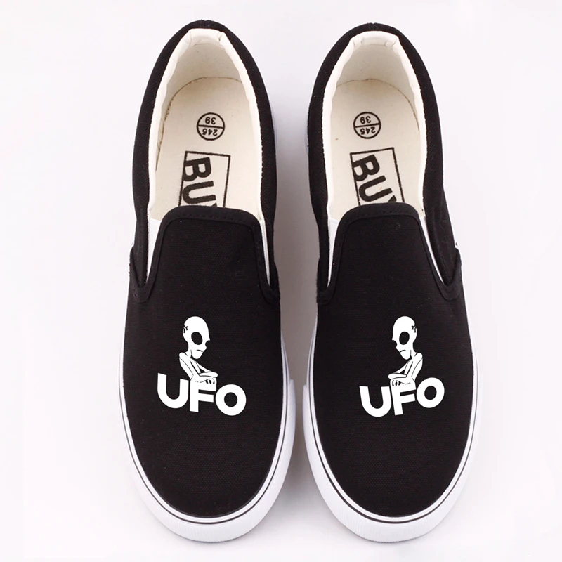 E-LOV Graffiti Alien Design Canvas Shoes Hip Hop Casual Loafers Lazy Shoes Printed Anime Fans Flats Slip On Chaussures Femme
E-LOV Graffiti Alien Design Canvas Shoes Hip Hop Casual Loafers Lazy Shoes Printed Anime Fans Flats Slip On Chaussures Femme