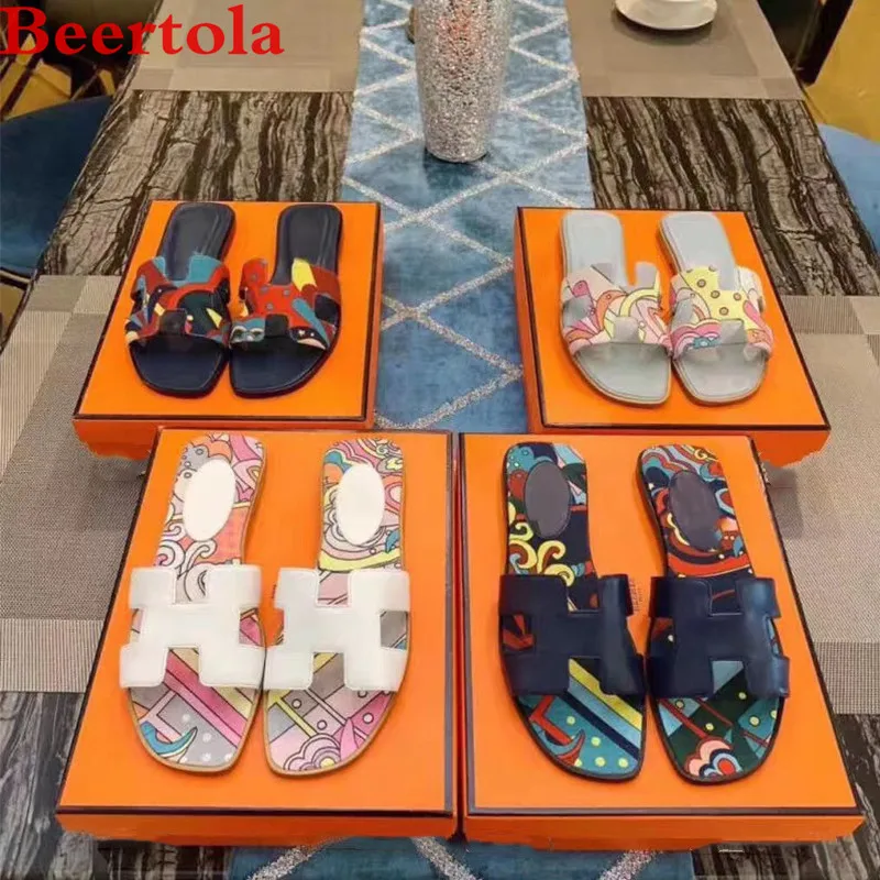 New Women Slippers Mixed Color Cartoon Pattern Outdoor Women Flats Summer Beatch Holiday Shoes For Women Ins Celebrities Shoes
New Women Slippers Mixed Color Cartoon Pattern Outdoor Women Flats Summer Beatch Holiday Shoes For Women Ins Celebrities Shoes