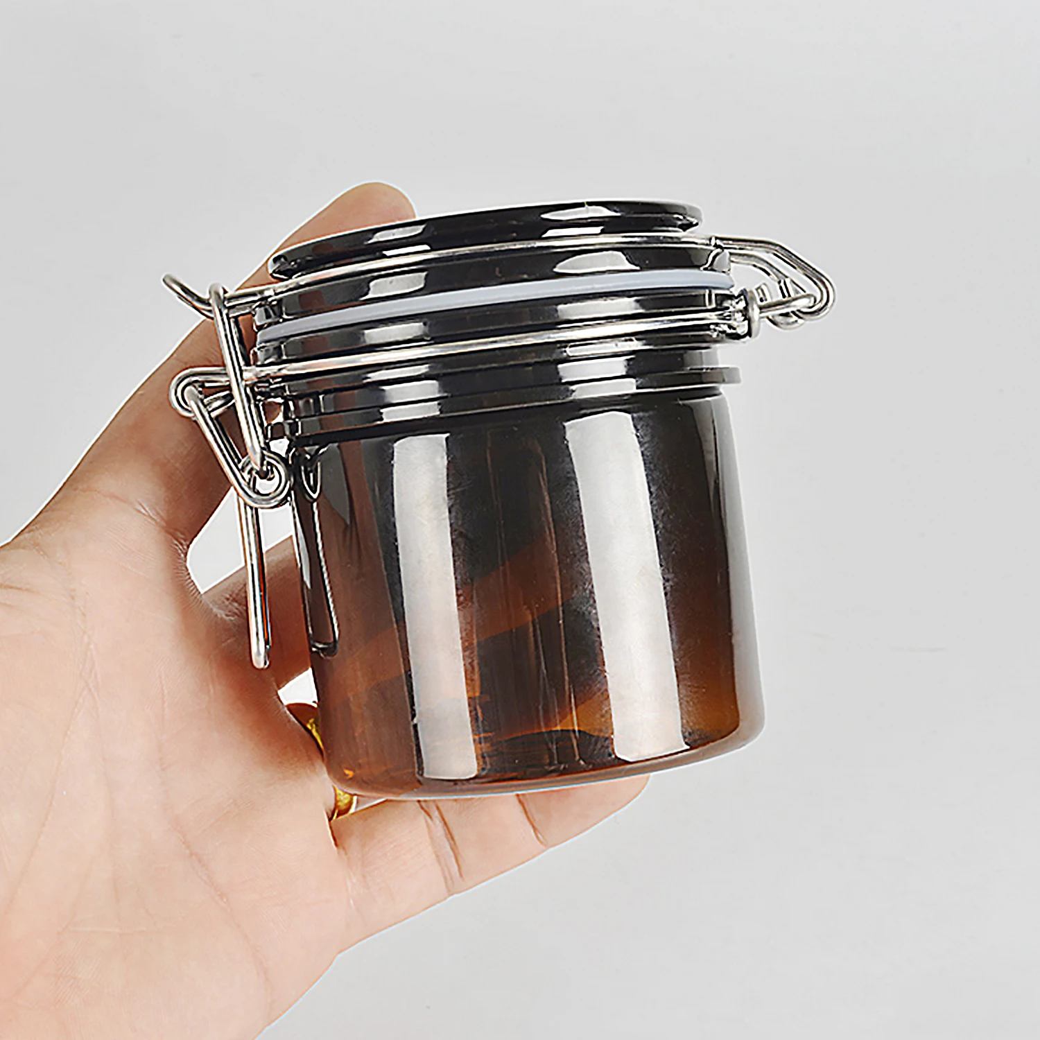 Eyelash Glue Storage Tank Individual Adhesive Stand Eyelash Extension Activated Sealed Storage Jar Glue Storage Tank Container
Eyelash Glue Storage Tank Individual Adhesive Stand Eyelash Extension Activated Sealed Storage Jar Glue Storage Tank Container