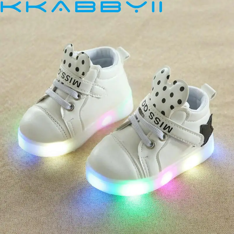 New Autumn Kids Led Shoes Fashion Glowing Sneakers For Girls Boys Mesh Children Shoes Led Luminous Shoes Sneakers
New Autumn Kids Led Shoes Fashion Glowing Sneakers For Girls Boys Mesh Children Shoes Led Luminous Shoes Sneakers