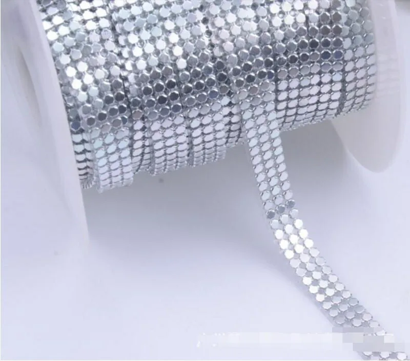 3mm 1cm width 3rows/lot Mesh Metal rhinestone 3 color Trim sewing strass crystal bridal applique roll for clothes placemat
3mm 1cm width 3rows/lot Mesh Metal rhinestone 3 color Trim sewing strass crystal bridal applique roll for clothes placemat