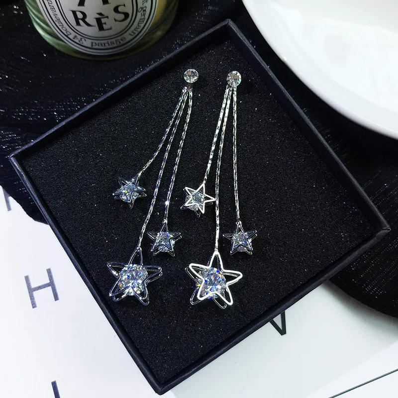 2018 new fashion jewelry zircon shiny five-pointed tassel earrings Korean version of the multi-layer retro earrings wholesale
2018 new fashion jewelry zircon shiny five-pointed tassel earrings Korean version of the multi-layer retro earrings wholesale