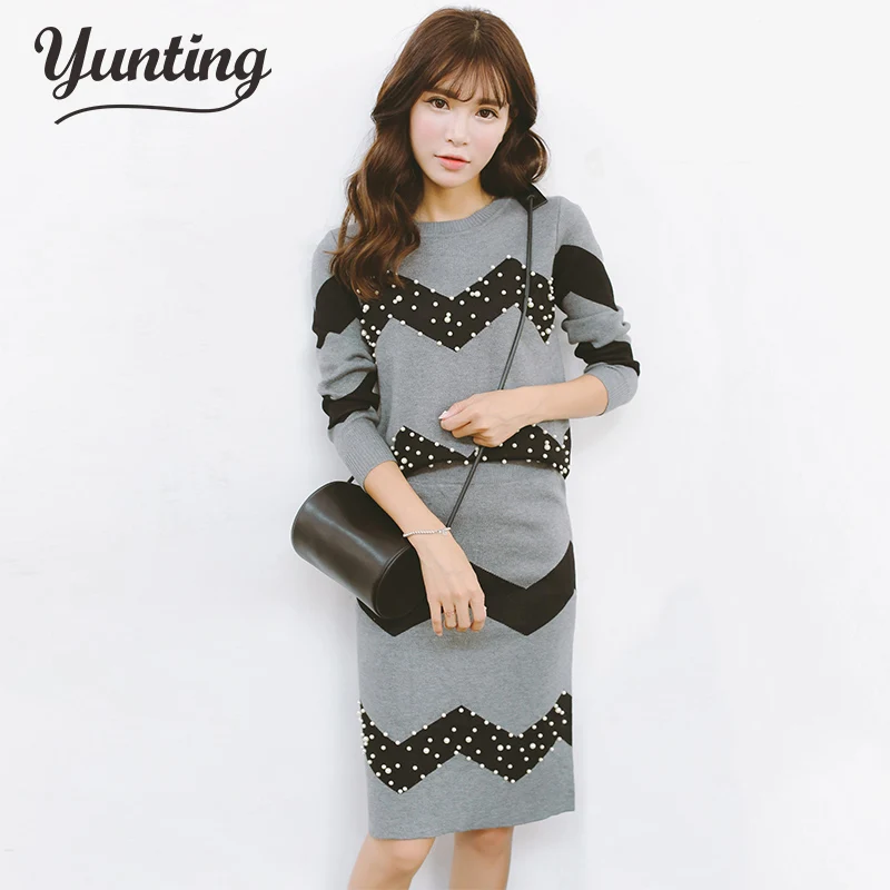 Winter 2pcs Set Women Sexy Beaded Waves Nail Sweater Jacket Wrap Hip Skinny Skirt Winter Suits for Women
Winter 2pcs Set Women Sexy Beaded Waves Nail Sweater Jacket Wrap Hip Skinny Skirt Winter Suits for Women