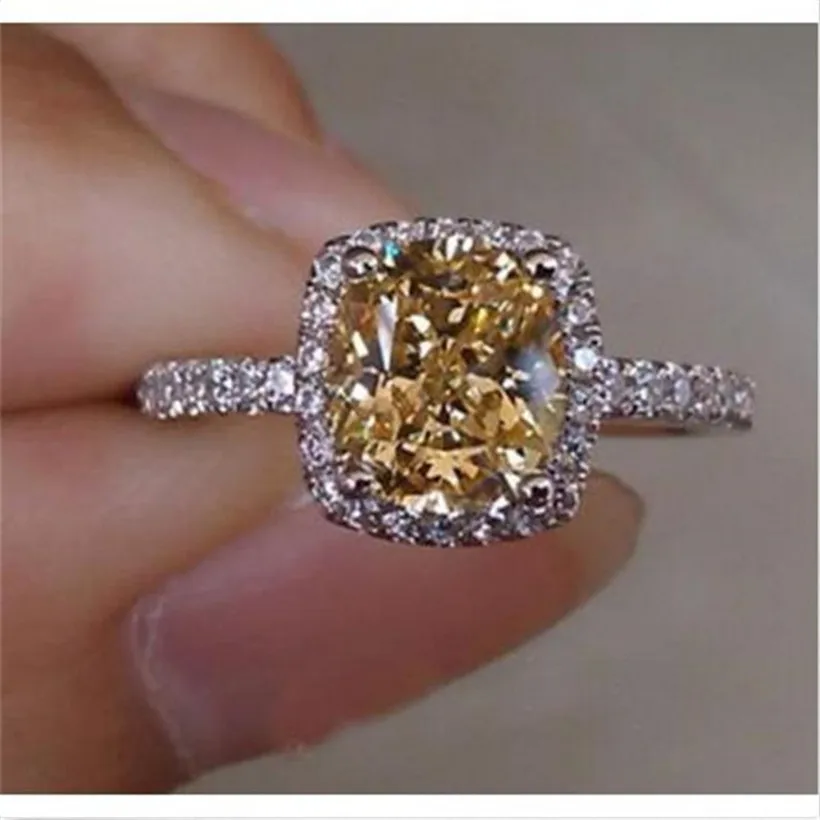 Lady's S925 Sterling Silver Diamont Yellow CZ Crystal Stone Wedding Rings Designer-inspired US Size 5,6,7,8,9,10
Lady's S925 Sterling Silver Diamont Yellow CZ Crystal Stone Wedding Rings Designer-inspired US Size 5,6,7,8,9,10