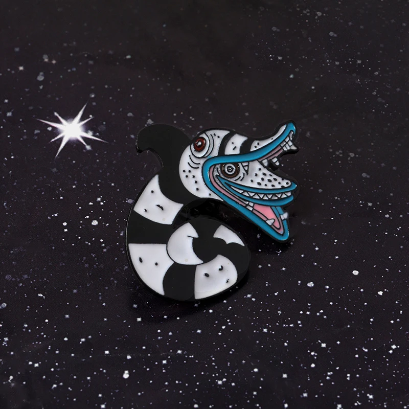 Beetlejuice SandWorm ! Reptile Animal Occult gift Constellation Halloween Double Snake Black White Enamel Snake Brooches Pins
Beetlejuice SandWorm ! Reptile Animal Occult gift Constellation Halloween Double Snake Black White Enamel Snake Brooches Pins