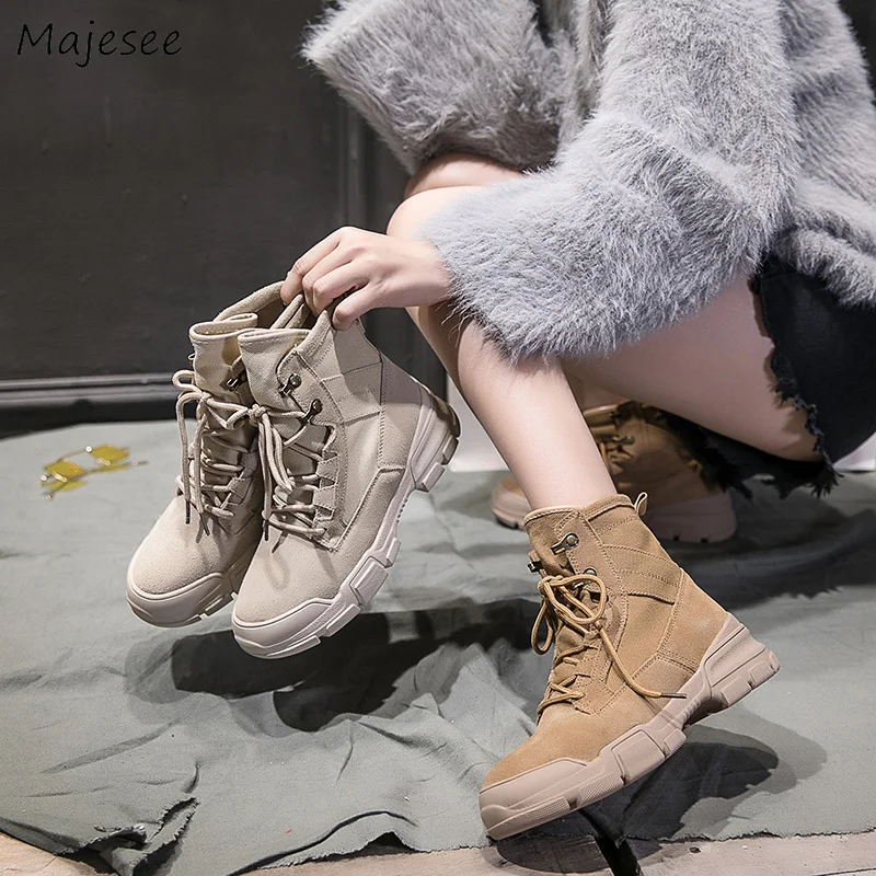 Boots Women 2019 British Style Classic Martin Shoes Womens Leisure Simple Students Outdoor All-match Trendy Thick Bottom Ladies
Boots Women 2019 British Style Classic Martin Shoes Womens Leisure Simple Students Outdoor All-match Trendy Thick Bottom Ladies