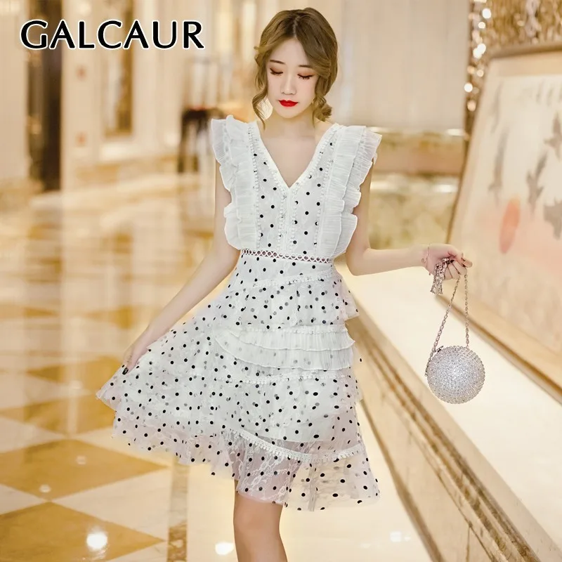 GALCAUR Vintage Polka Dot Asymmetrical Dress Women Sleeveless High Waist Hollow Out Mini Dresses Female Fashion 2019 New Spring
GALCAUR Vintage Polka Dot Asymmetrical Dress Women Sleeveless High Waist Hollow Out Mini Dresses Female Fashion 2019 New Spring