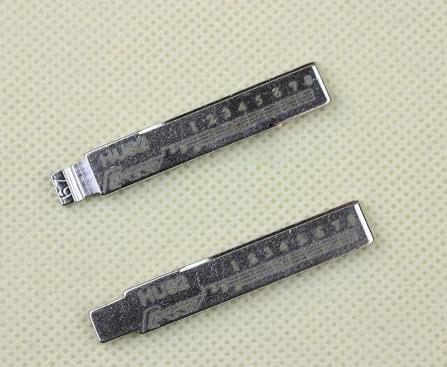 HU92 Engraved Line Key Blade For BMW Mini LandRover Scale Shearing Teeth Cutting Key Blank 2 IN 1 (No 67)
HU92 Engraved Line Key Blade For BMW Mini LandRover Scale Shearing Teeth Cutting Key Blank 2 IN 1 (No 67)
