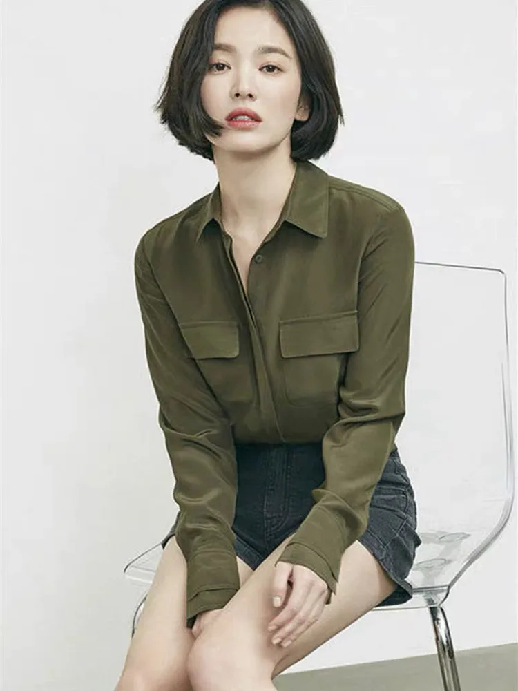 Women Shirts 100% Silk Spring Autumn New 2019 Army green Double Pockets Design Blouse Woman Top Clothing
Women Shirts 100% Silk Spring Autumn New 2019 Army green Double Pockets Design Blouse Woman Top Clothing