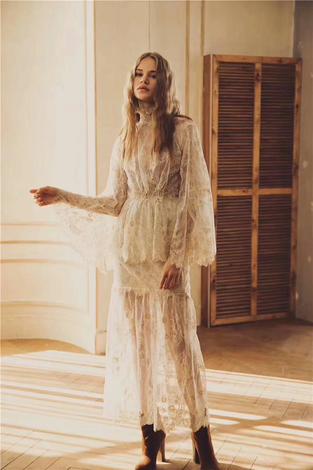 new spring fashion flare sleeve high quality bohemian blouse and skirt women set lace
new spring fashion flare sleeve high quality bohemian blouse and skirt women set lace