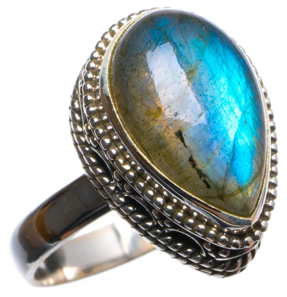 Natural Blue Fire Labradorite Handmade Unique 925 Sterling Silver Ring, US size 8.75 X2930
Natural Blue Fire Labradorite Handmade Unique 925 Sterling Silver Ring, US size 8.75 X2930