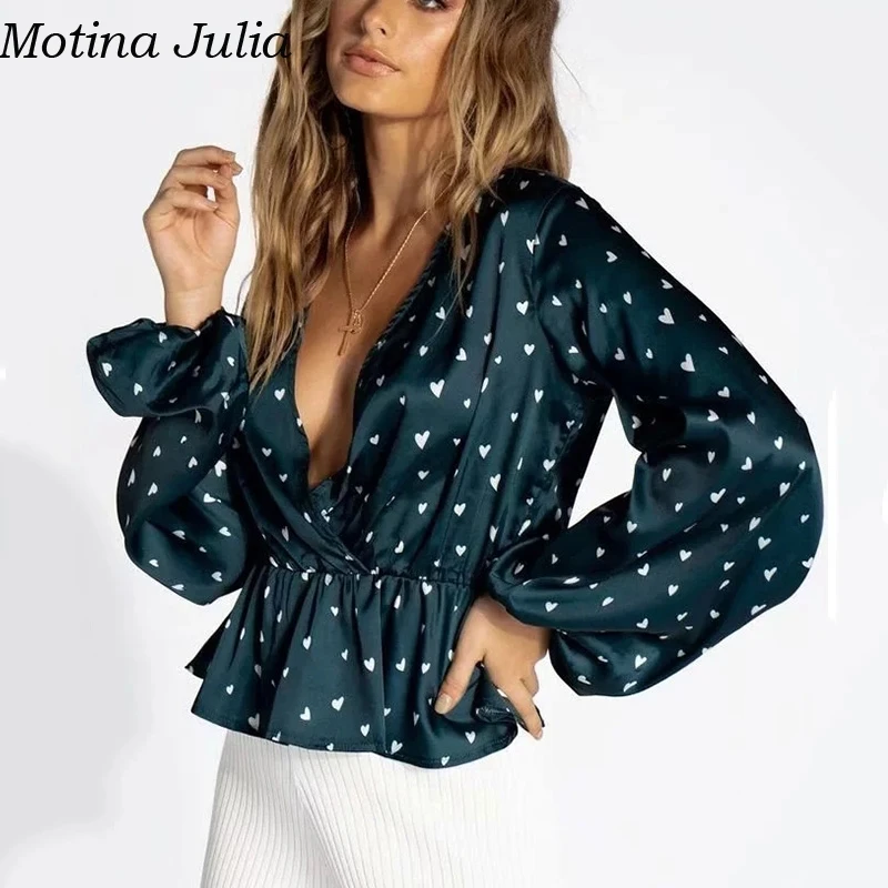 Motina Julia Sexy v neck heart print cool blouse women Autumn elegant party ruffle blouse female top Casual daily blusas
Motina Julia Sexy v neck heart print cool blouse women Autumn elegant party ruffle blouse female top Casual daily blusas