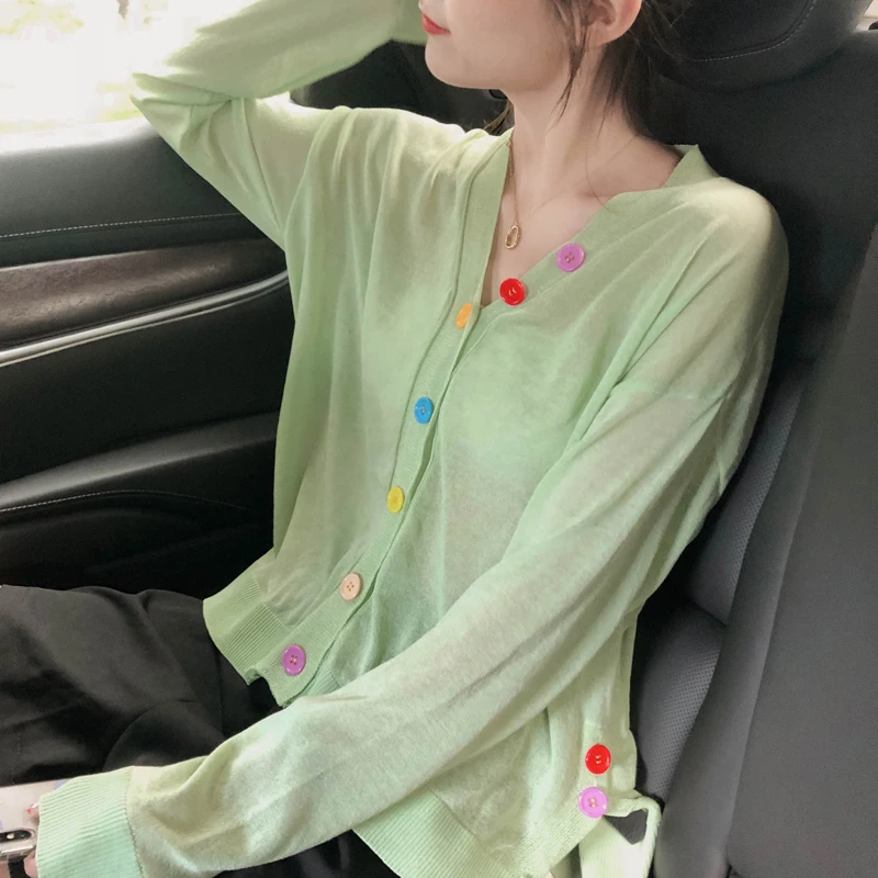 summer new rainbow button solid color v-neck casual long sleeve thin knitted sweaters Sun protection clothing cardigans tops hot
summer new rainbow button solid color v-neck casual long sleeve thin knitted sweaters Sun protection clothing cardigans tops hot
