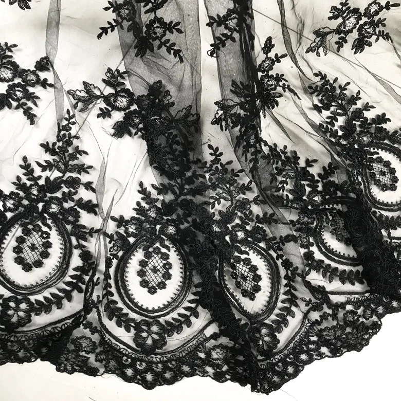1 Yard black lace fabric evening dress 2019 NEW design! Cording embroidery tulle mesh lace women long gowns making gorgeous
1 Yard black lace fabric evening dress 2019 NEW design! Cording embroidery tulle mesh lace women long gowns making gorgeous