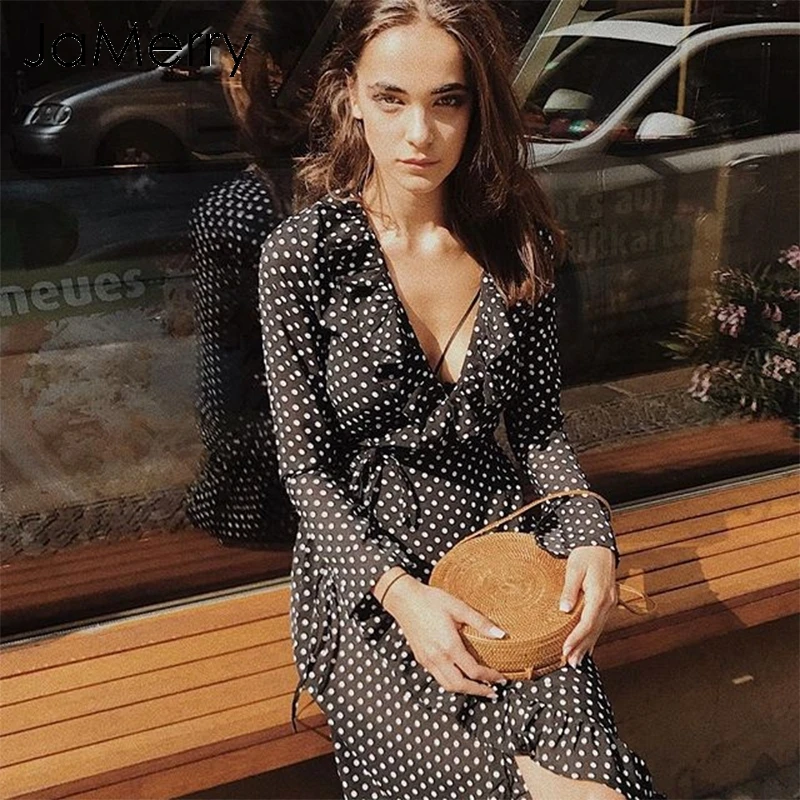 JaMerry Vintage black ploka dot boho long dress women Casual ruffle maxi beach dress summer 2019 Chic high split sexy dress vest
JaMerry Vintage black ploka dot boho long dress women Casual ruffle maxi beach dress summer 2019 Chic high split sexy dress vest