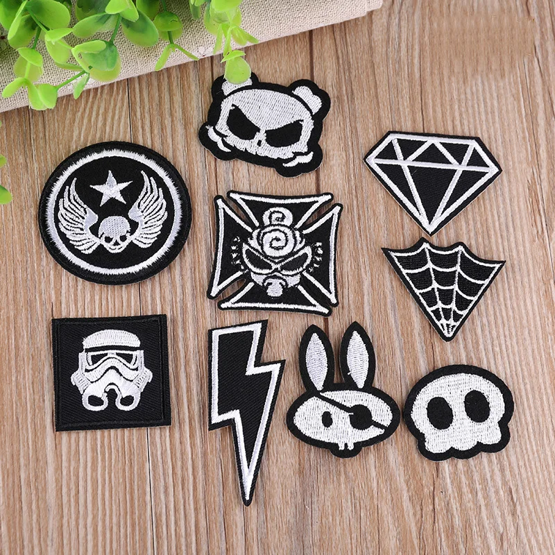 Fashion Patches Set Embroidered Cloth Sticker For Men Hot Heat Transfer DIY Iron Sew On Clothing Bag Shoes
Fashion Patches Set Embroidered Cloth Sticker For Men Hot Heat Transfer DIY Iron Sew On Clothing Bag Shoes