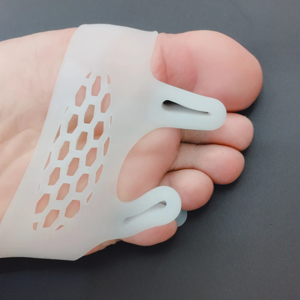 1 Pair Thumb Correction Hallux Valgus Straighten Toe Device Five Fingers Separator Toe Holder Toe Silicone Feet care
1 Pair Thumb Correction Hallux Valgus Straighten Toe Device Five Fingers Separator Toe Holder Toe Silicone Feet care