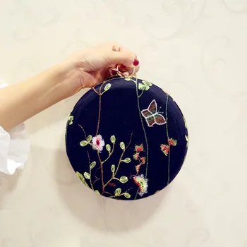Luxury Designer Purse and Handbags Round Clutch Crossbody Bags for Women 2019 Embroidery Circle Make Up Hand Bags
Luxury Designer Purse and Handbags Round Clutch Crossbody Bags for Women 2019 Embroidery Circle Make Up Hand Bags