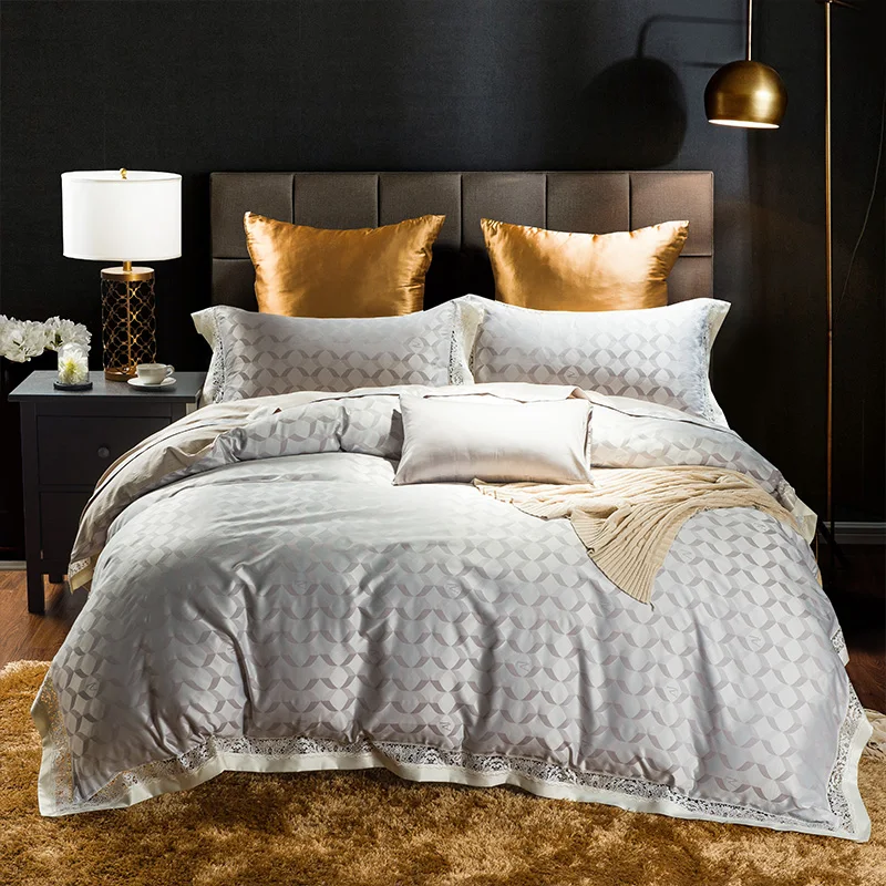 Silk stain Jacquard gray Luxury Royal Bedding set 4Pcs King Queen size bed sheet set Duvet cover pillow shams
Silk stain Jacquard gray Luxury Royal Bedding set 4Pcs King Queen size bed sheet set Duvet cover pillow shams