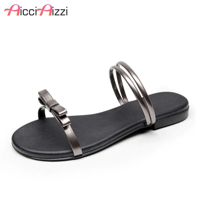 ZALAVOR Sweet Women Sandals Solid Color Bowknot Slip On Slippers Flats Leisure Wear Two Summer Women Footwear Size 32-43
ZALAVOR Sweet Women Sandals Solid Color Bowknot Slip On Slippers Flats Leisure Wear Two Summer Women Footwear Size 32-43