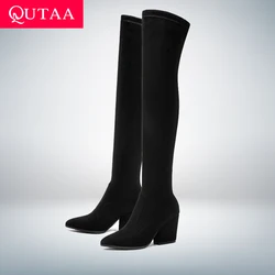 QUTAA/2020 г. Женские Сапоги выше колена зимняя обувь на толстом каблуке пикантные женские сапоги из эластичной ткани с острым носком размеры 34-43