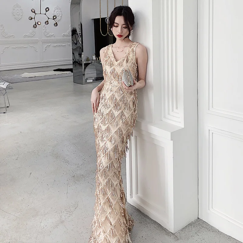 2019 Sexy V-neck Tassel Sequin Sleeveless Champagne Evening Dress Women Elegant Long Evenning Party Dress LF459
2019 Sexy V-neck Tassel Sequin Sleeveless Champagne Evening Dress Women Elegant Long Evenning Party Dress LF459