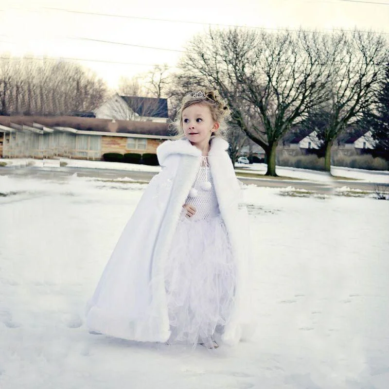 Princess Girl Cape White Elegant Wedding Cloaks Bridal Faux Fur Winter Wedding Accessories Bridal Wraps Bridal wedding cloak
Princess Girl Cape White Elegant Wedding Cloaks Bridal Faux Fur Winter Wedding Accessories Bridal Wraps Bridal wedding cloak