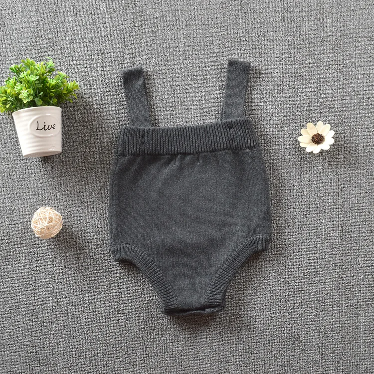 INS Fashion children's sweater Knitting condole belt dress baby Bodysuits solid clothes sleeveless boy girl clothes
INS Fashion children's sweater Knitting condole belt dress baby Bodysuits solid clothes sleeveless boy girl clothes