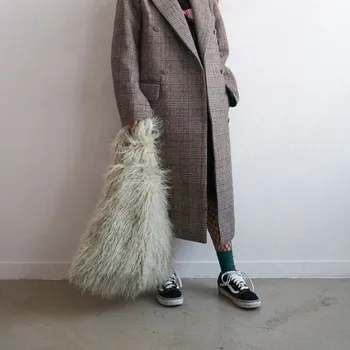 Women Winter Faux Fur Handbag Fashion Furry Bucket Bags Imitation Fur Handbag Bag Tote Bag Cute Plush Vest Bag Female Purse
Women Winter Faux Fur Handbag Fashion Furry Bucket Bags Imitation Fur Handbag Bag Tote Bag Cute Plush Vest Bag Female Purse