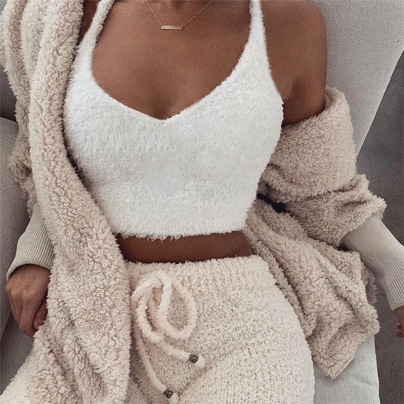2019 New Winter Warm Vest Women V-neck Solid Short Tank Tops White Slim Sexy Crop Top mujer 3 pcs Suit Dropshipping
2019 New Winter Warm Vest Women V-neck Solid Short Tank Tops White Slim Sexy Crop Top mujer 3 pcs Suit Dropshipping