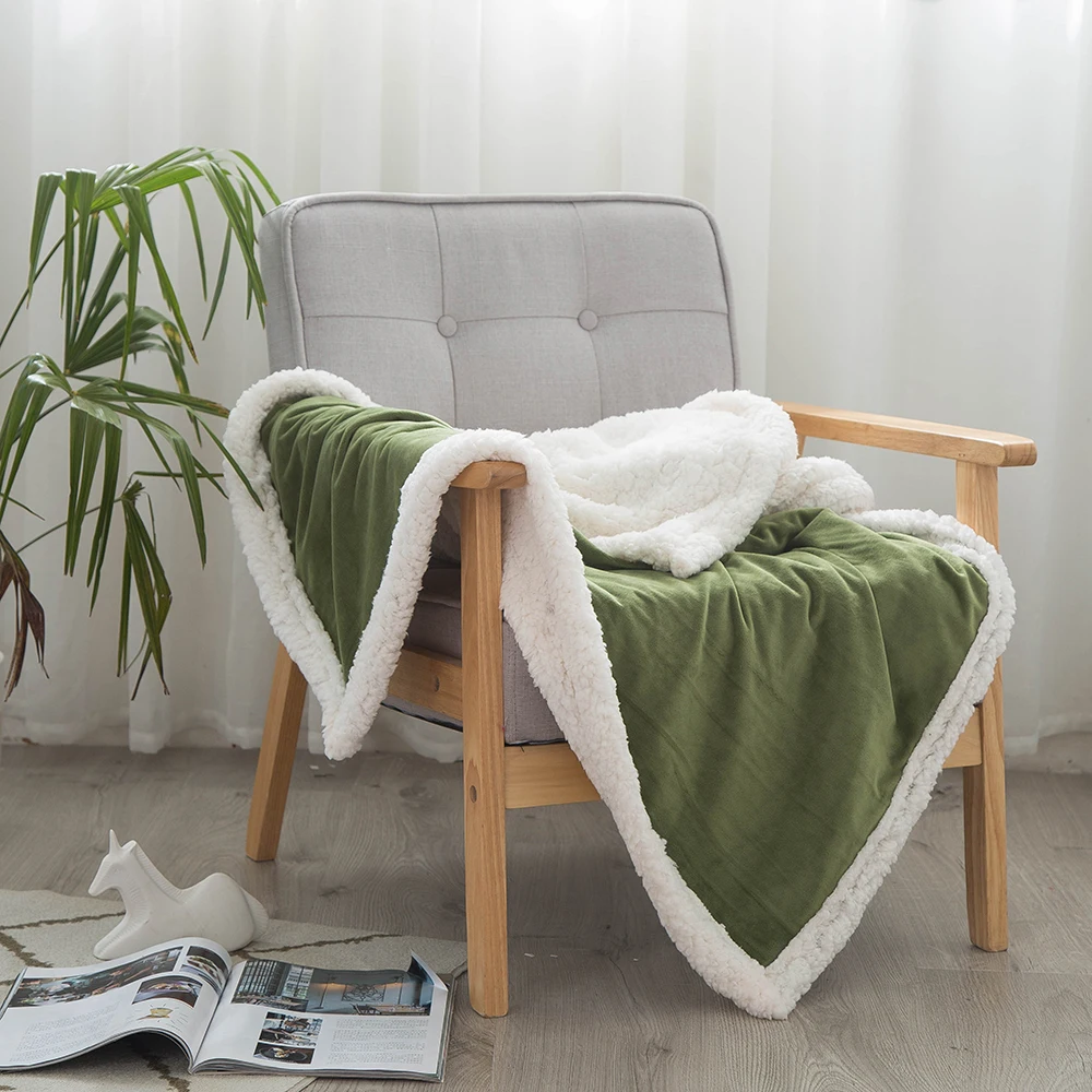 Solid color flannel fleece blanket super soft bed sofa throw blanket bedspread for home hotel travel
Solid color flannel fleece blanket super soft bed sofa throw blanket bedspread for home hotel travel