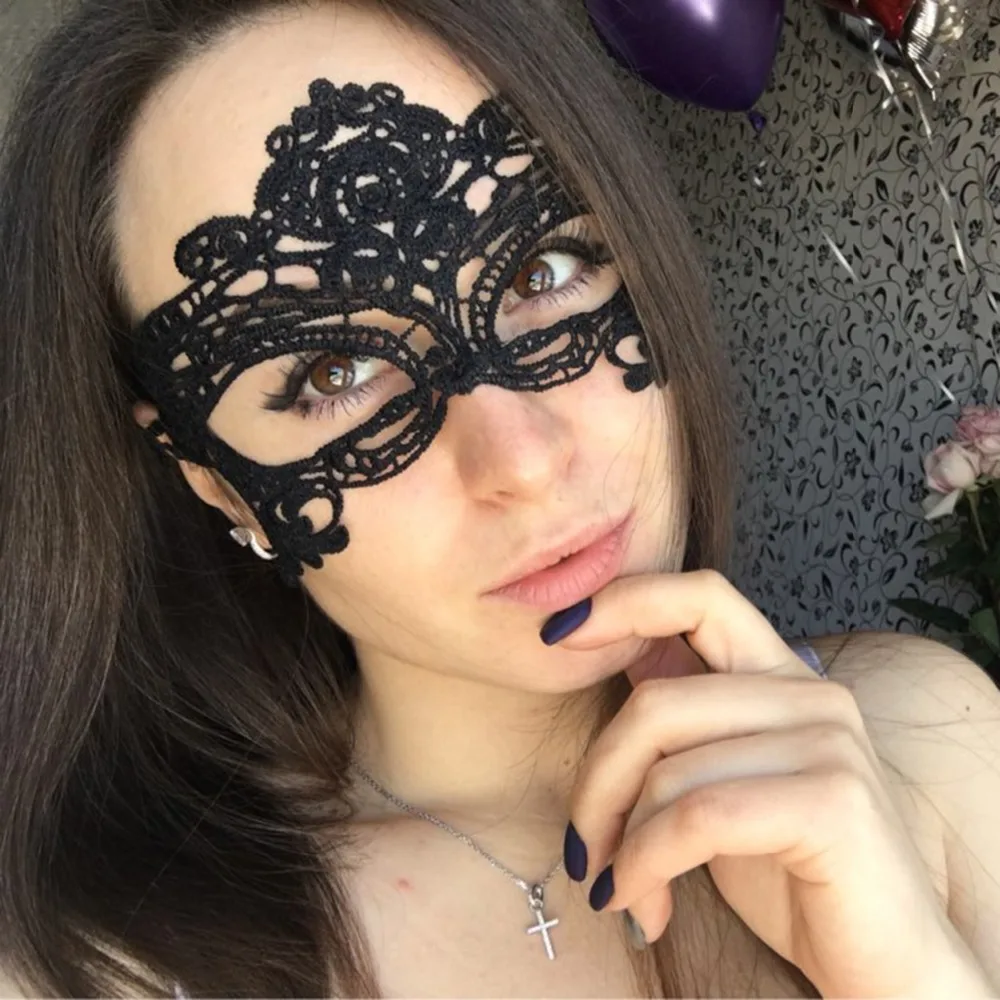 Women Lace Hollow Out Mask Sexy Eye Mask For Masquerade Augen Gesichts Mysterious Party Karneval Mask
Women Lace Hollow Out Mask Sexy Eye Mask For Masquerade Augen Gesichts Mysterious Party Karneval Mask