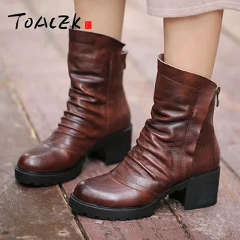 Winter new vintage leather literary round head velvet top layer pigskin thick with the tube boots women
Winter new vintage leather literary round head velvet top layer pigskin thick with the tube boots women