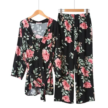 NEW High-end Sexy Robe Suspenders Trousers Summer Cotton Satin Pajamas Three Quarter V-Neck Pyjamas Women Sleepwear 3-piece Set
NEW High-end Sexy Robe Suspenders Trousers Summer Cotton Satin Pajamas Three Quarter V-Neck Pyjamas Women Sleepwear 3-piece Set