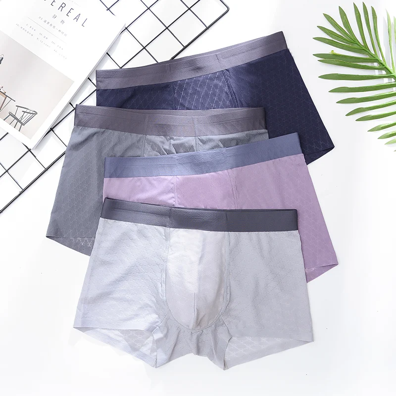 4Pcs Mens Boxer Pants Men Underwear Boxer Shorts Oversize Solid color breathable underpants Men seamless underwear
4Pcs Mens Boxer Pants Men Underwear Boxer Shorts Oversize Solid color breathable underpants Men seamless underwear