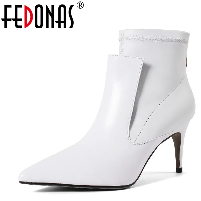 FEDONAS New Women Party Zipper Short Martin Boots Genuine Leather Autumn Winter Warm Pointed Toe Concise Wedding Shoes Woman 
FEDONAS New Women Party Zipper Short Martin Boots Genuine Leather Autumn Winter Warm Pointed Toe Concise Wedding Shoes Woman