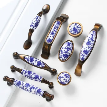 MAXMIX 1pcs Fashion creative blue ceramic furniture handle bronze drawer cabinet pull antique brass white and blue porcelain
MAXMIX 1pcs Fashion creative blue ceramic furniture handle bronze drawer cabinet pull antique brass white and blue porcelain