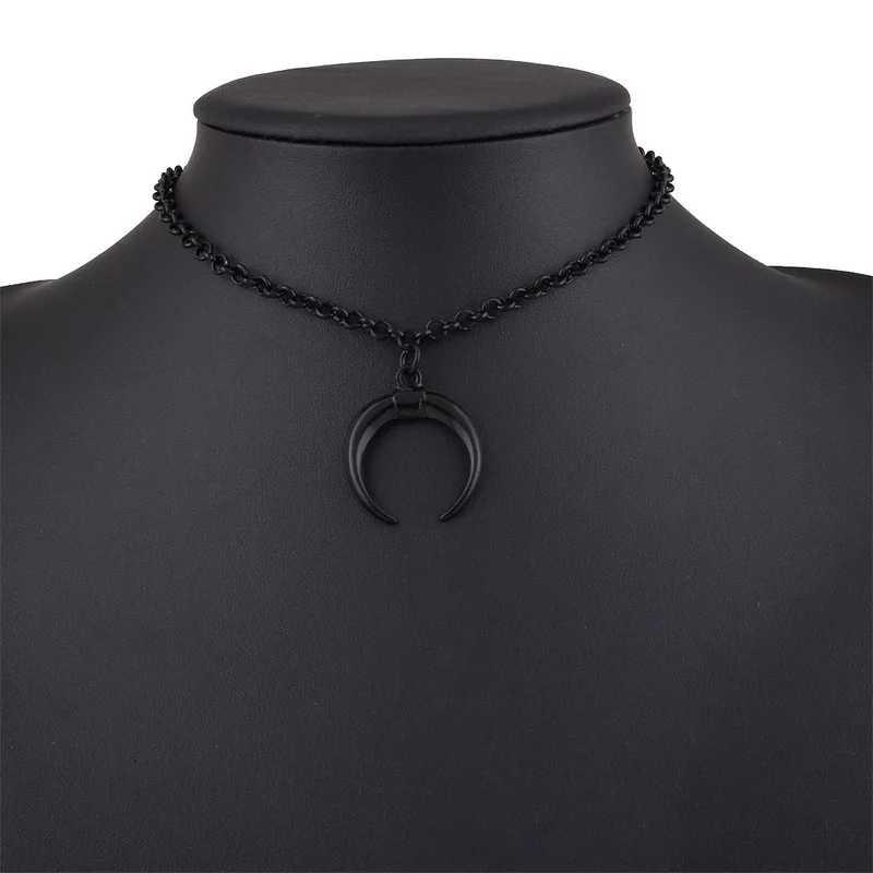 MD 2019 Punk Style Half Moon Pendant Black Chain Fashion Women Collarbone Necklace Sweater Chain Necklace
MD 2019 Punk Style Half Moon Pendant Black Chain Fashion Women Collarbone Necklace Sweater Chain Necklace