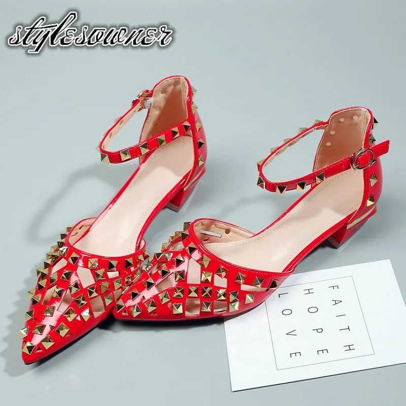 Stylesowner Top Quality Hot Style Hand-made Low Heels Sandals Thick Heels with Rivet Fashion Sexy Party Sandals Patent Leather
Stylesowner Top Quality Hot Style Hand-made Low Heels Sandals Thick Heels with Rivet Fashion Sexy Party Sandals Patent Leather