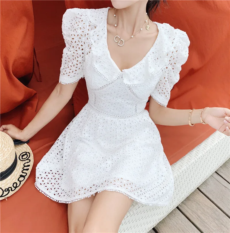 HANZANGL Newest 2019 Brand Women Dress Lace Cutout V-Neck Perspective Short Sleeve Sexy Casual Short Party Dresses
HANZANGL Newest 2019 Brand Women Dress Lace Cutout V-Neck Perspective Short Sleeve Sexy Casual Short Party Dresses