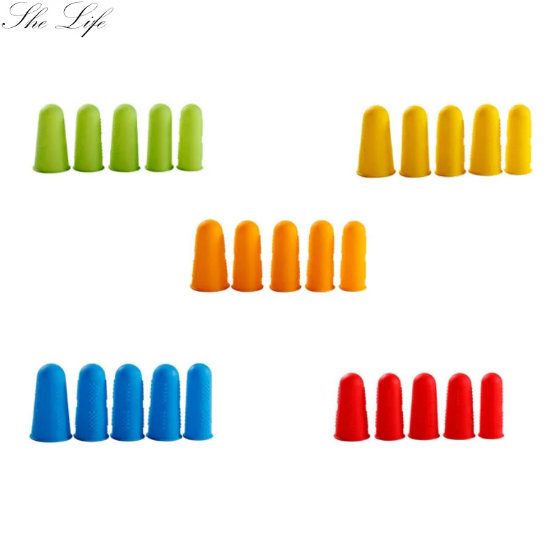 5Pcs Multifunction Soft Silicone Thimble Finger Protector DIY Crafts Knitting Tool Needlework Accessories
5Pcs Multifunction Soft Silicone Thimble Finger Protector DIY Crafts Knitting Tool Needlework Accessories