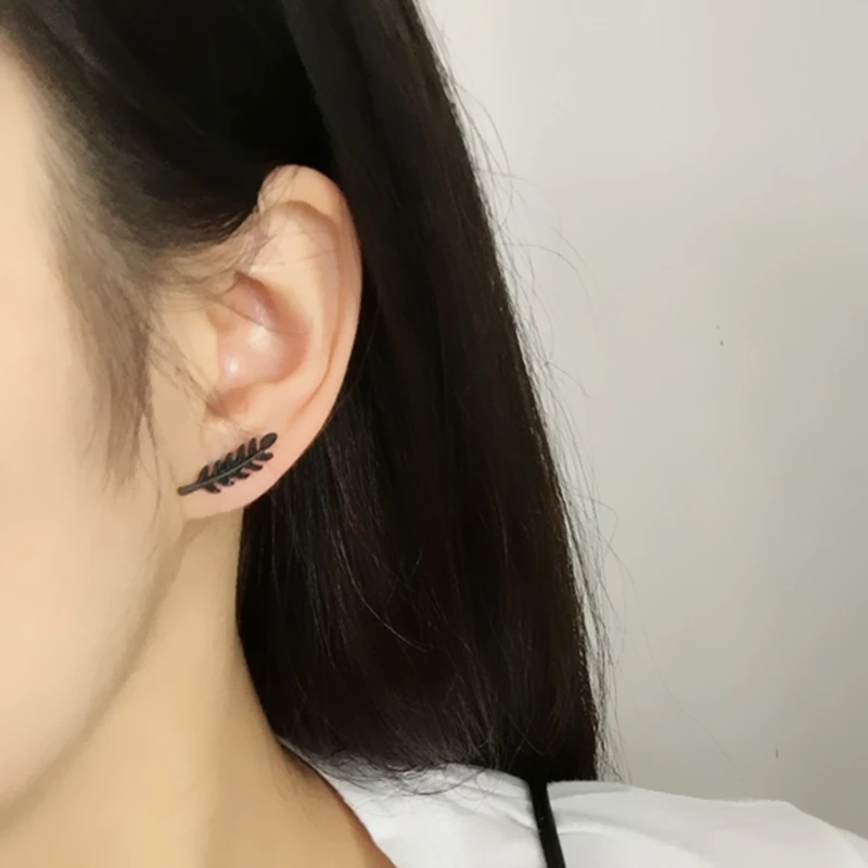 2018 New Women's Fashion Black Branch Leaf Climber Earrings Geometric Maxi Statement Stud Earrings For Women Jewelry Wholesale
2018 New Women's Fashion Black Branch Leaf Climber Earrings Geometric Maxi Statement Stud Earrings For Women Jewelry Wholesale