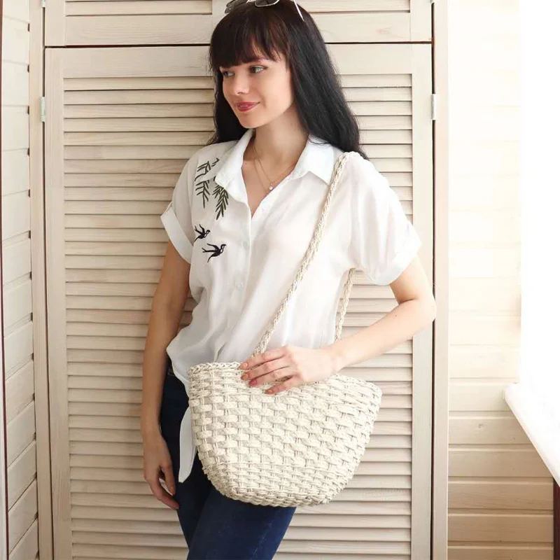 REREKAXI Handmade Women Shoulder Bag Bohemian Summer Straw Beach Bags Woven Female Handbag Messenger Bag Crossbody Bags Tote
REREKAXI Handmade Women Shoulder Bag Bohemian Summer Straw Beach Bags Woven Female Handbag Messenger Bag Crossbody Bags Tote
