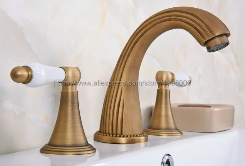 Antique Brass Widespread Three Holes Basin Sink Faucet Deck Mounted Double Handle Bathroom Sink Mixer Taps Ban091
Antique Brass Widespread Three Holes Basin Sink Faucet Deck Mounted Double Handle Bathroom Sink Mixer Taps Ban091