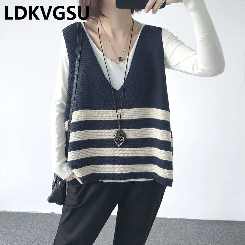 2019 Spring Autumn New Loose Large Size Knit Vest V-neck Striped Female Short Sleeveless Sweater Vest Women's Tops Is1620
2019 Spring Autumn New Loose Large Size Knit Vest V-neck Striped Female Short Sleeveless Sweater Vest Women's Tops Is1620