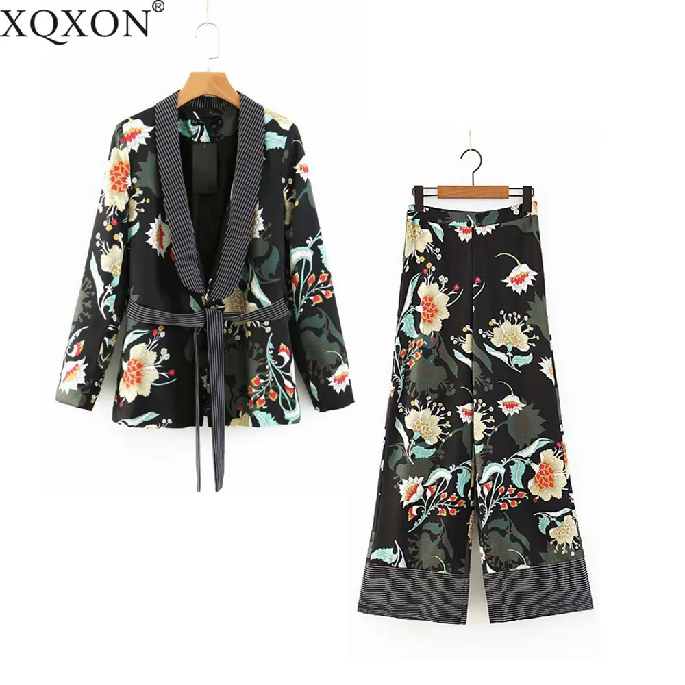 Women's suits Vintage Floral Print Blazer Feminine Tops Kimono Blazer jacket And Wide Leg Pant Suits
Women's suits Vintage Floral Print Blazer Feminine Tops Kimono Blazer jacket And Wide Leg Pant Suits