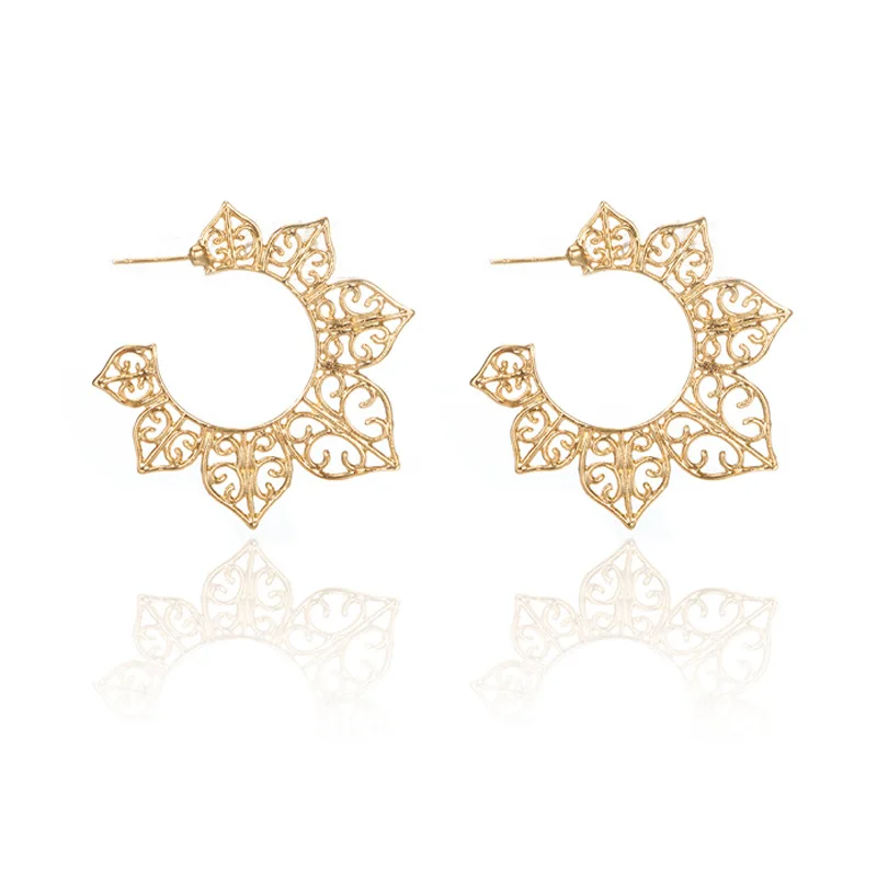 Hollow Leaf Leaves Statement Earrings Vintage Bohemia stud Earrings For Women Girl Fashion BOHO Beach Hoilday Jewelry 1E1007
Hollow Leaf Leaves Statement Earrings Vintage Bohemia stud Earrings For Women Girl Fashion BOHO Beach Hoilday Jewelry 1E1007